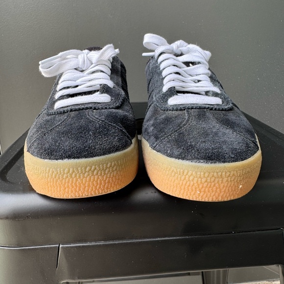 Adidas Originals NIB Gazelle Adv Black Suede Sneakers - Picture 8 of 13